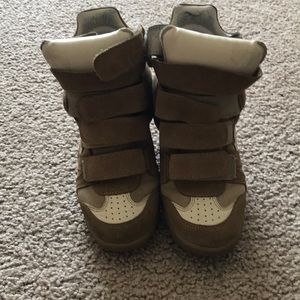 Isabel Marant middle heel heel shoes